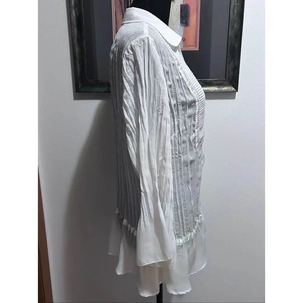 Notations Woman Size 1X Crinkle Button Down V-Neck White Blouse Bell Sleeves - Picture 7 of 10